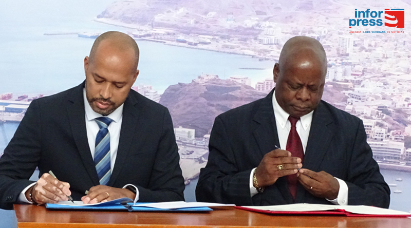 INIPAT CELEBRA MEMORANDO DE ENTENDIMENTO COM IPIAAM - CABO VERDE